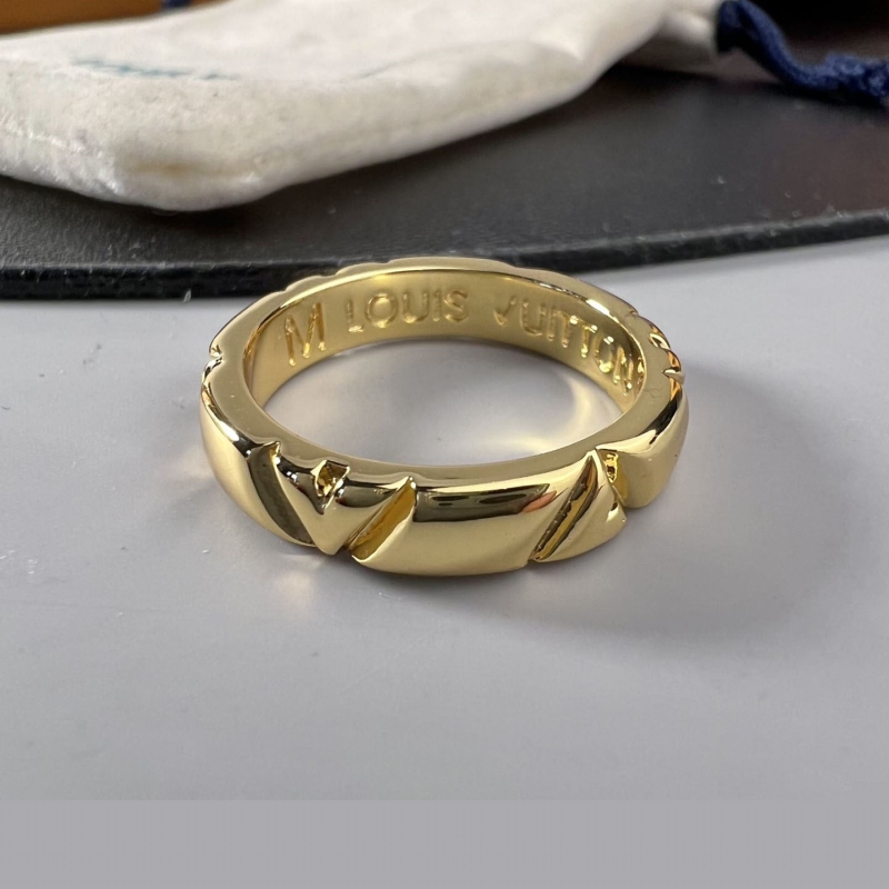 LV Rings